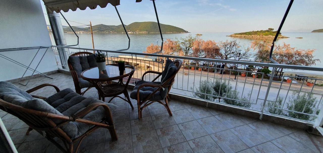 Appartement Θέα Μπροστά Στη Θάλασσα à Néa Péramos Extérieur photo