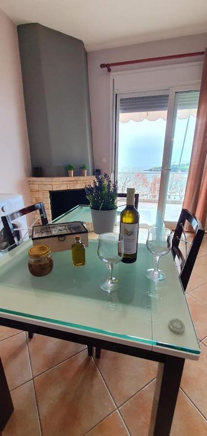 Appartement Θέα Μπροστά Στη Θάλασσα à Néa Péramos Extérieur photo